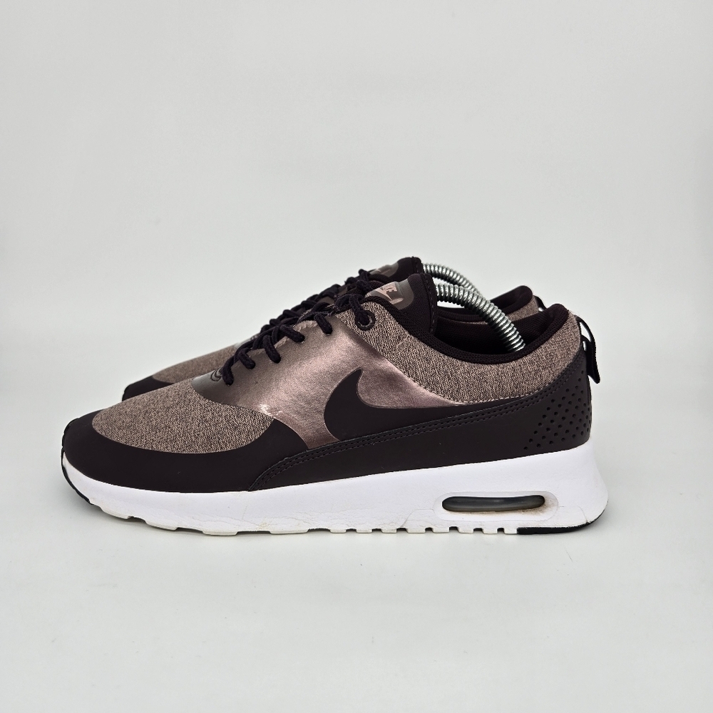 Nike Air Max Thea Port Win Bronze Women's Running Shoes Size 8